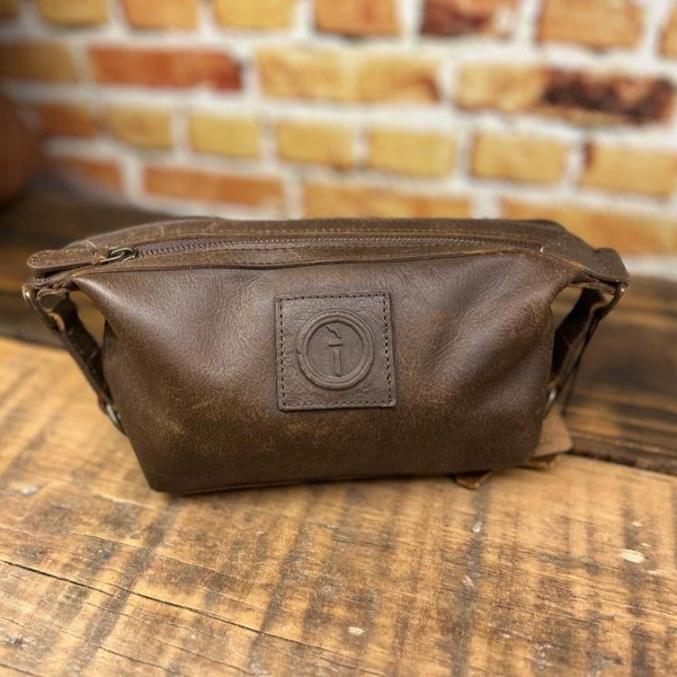  Toaster Leather toiletry bag