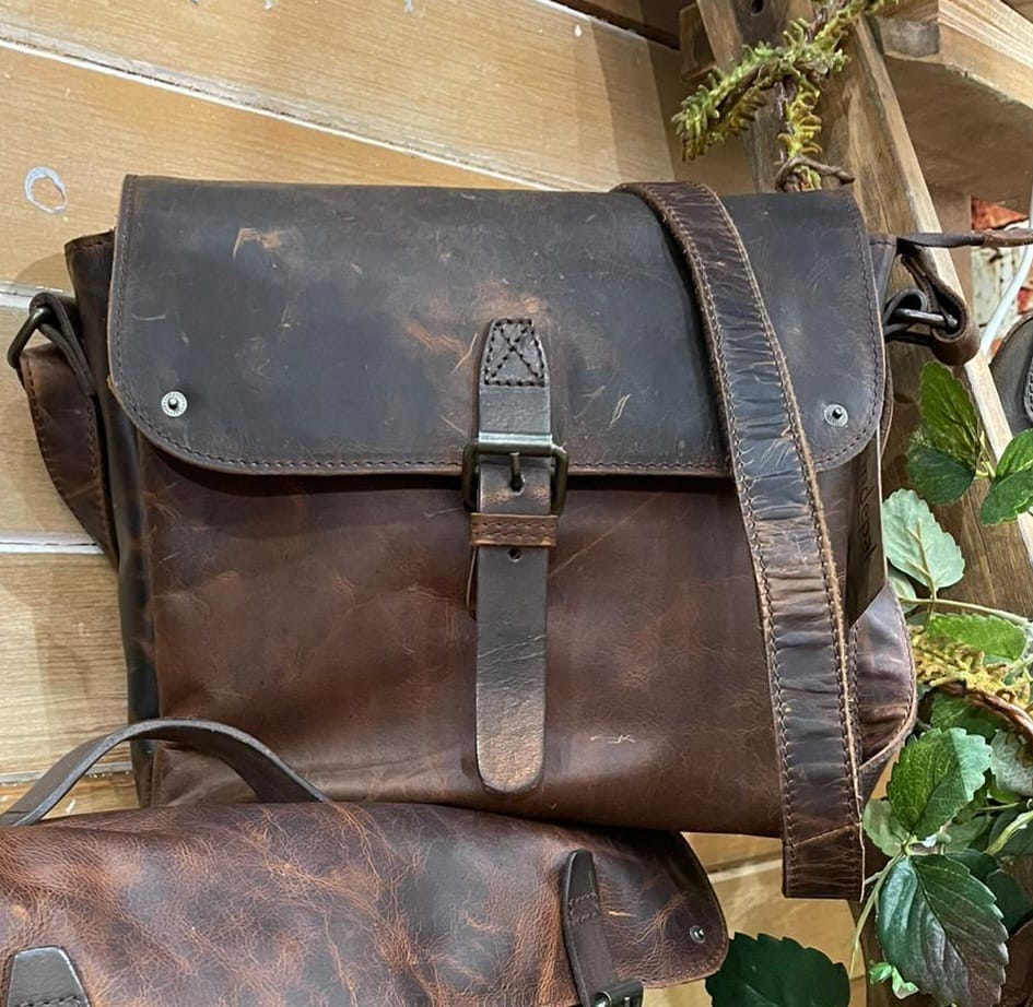 Macquarie Side Satchel messenger bag for men